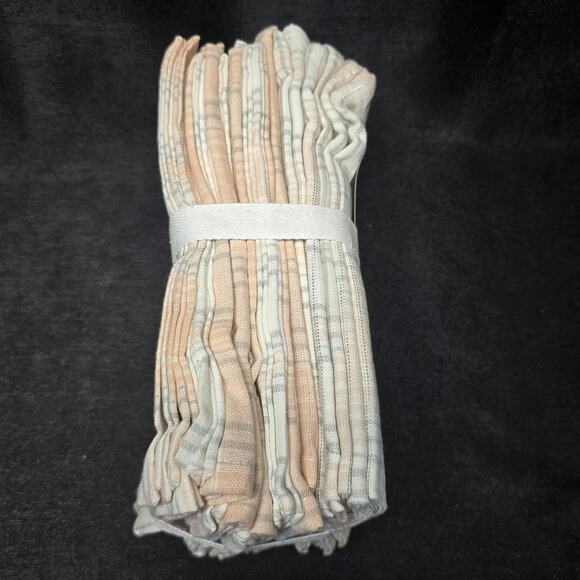 Cynthia Rowley 100% Cotton Napkin Set of Twelve 20" x 20" Napkins - Picture 3 of 7